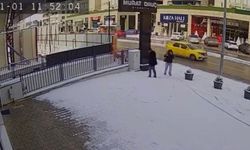 Bursa’da Kar Üzerine Çizilen Kalp Kamerada Sevimli Anlar Yarattı