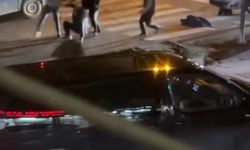 Bursa'da kavga esnasında yola savrulan çocuk yürekleri ağza getirdi