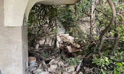 Bursa'da fırtına tarihi kiliseyi de vurdu