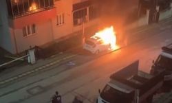 Bursa'da otomobiller alev topuna döndü