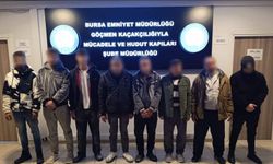 Bursa'da kaçak işçi operasyonu: 8 kişi yakalandı, 1 şüpheli gözaltında