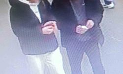 Arnavutköy'de AVM'de parfüm hırsızlığı kamerada
