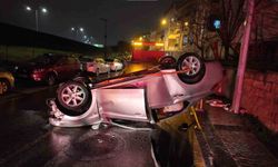 Çekmeköy'de kontrolden çıkan otomobil takla attı: 3 yaralı