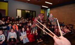 Geleneksel Karagöz Oyunu Osmangazi'de Çocuklarla Hayat Buldu