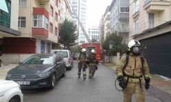 Kartal'da çatı katında yangın paniğe neden oldu