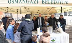 Osmangazi'de cuma bereketi vatandaşlarla paylaşıldı