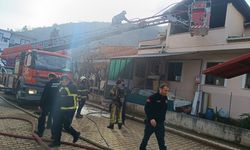 İnegöl'de yangın: itfaiye eri yaralandı