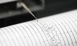 Simav'da yine deprem! Sabah saatlerinde sallandı