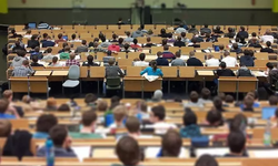 Üniversitede 3 yılda diploma dönemi: Yaz tatili 1 aya düşecek