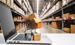 Oktay Saral'dan 'gümrük düzenlemesi' isyanı: '2500 liralık cihaz 15 bin liraya satılıyorsa...'