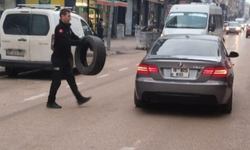 Nilüfer’de kaldırımlar işgallerden arındırılıyor