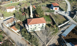 Köyün 25 yıllık camisi satışa çıktı! Sebebi mahalleliyi isyan ettirdi