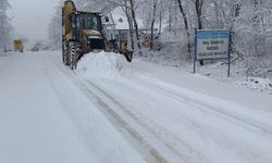 İnegöl Belediyesi Karla Mücadele Çalışmalarını Aralıksız Sürdürüyor