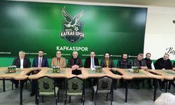 Vekil Faruk Çelik'ten Kafkasspor'a büyük övgü