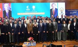 AK Parti Bursa İl Başkanı Davut Gürkan; 'Gençlik, Türkiye Yüzyılı'nın bugünkü öznesidir'