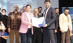 Arena Anne-Baba Okulu'nda sertifika heyecanı