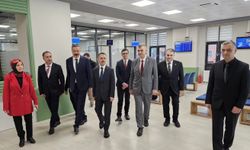 Gölcük'te yeni Hükümet Konağı hizmete girdi