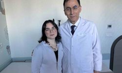 Lenf kanserini yendi, doktorundan ilham alıp tıp fakültesini kazandı: Yıllar sonra yine aynı karede buluştular