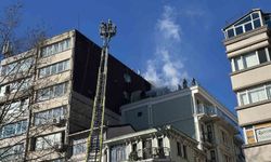Şişli'de korkutan yangın: Taksim yönü bir süreliğine trafiğe kapandı