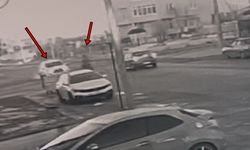 Tekirdağ'da otomobille çarpışan bisikletlinin yaralandığı feci kaza kamerada