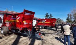 Tekirdağ'da üreticilere iklim dostu destek: 2 adet hayvan gübresi dağıtma römorku hizmete sunuldu