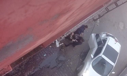 Eski eşini sokak ortasında darp etti... O anlar kamerada