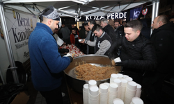 İnegöl Belediyesi’nin Kandil Geleneği Lazlar Camii’nde Devam Etti