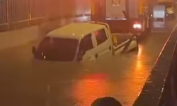 İzmir’de alt geçitte mahsur kalan sürücü hayatını kaybetti