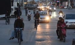 Yaya yolunda araç süren bisiklet ve motosiklet sürücüne 5 bin lira ceza geldi