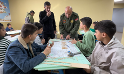 Gökyüzü meraklıları model uçakla buluştu