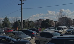 Bursa İnegöl'de alışveriş çilesi: Yetersiz otopark trafiği kilitledi