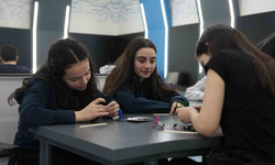 Öğrenciler akademisyenlerle buluştu