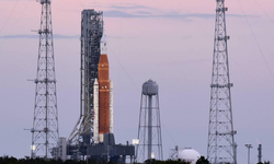 Artemis roketi onarım için hangara çekiliyor: Ay görevi ertelendi