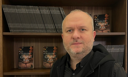 İnegöllü Yazar Talha Öziş’in “Global Aşk”ı Raflarda Rekor Tazeliyor