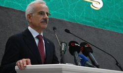 Bakan Uraloğlu duyurdu: 15 yaşından küçük çocuklar sosyal paylaşım sitelerinde hesap açamayacak