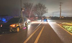 Bursa İnegöl'de hafif ticari araç ile otomobil çarpıştı: 1 yaralı