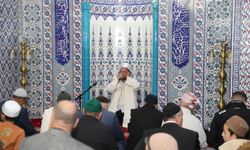 İnegöl'de Hafız Ahmet Yüksel Tilavetiyle Gönülleri Mest Etti