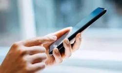 Sosyal medyada kimlik doğrulama geliyor