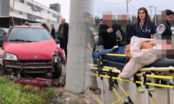 Bursa'nın İnegöl ilçesinde meydana gelen kazada 2 otomobil çarpıştı