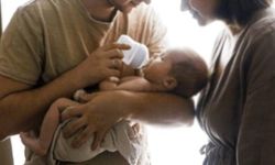 Çalışan babalara müjde: İzin süresi iki katına çıkacak