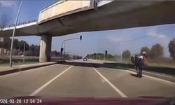 Bursa Osmangazi'de tehlikeli motosiklet şovu kameraya yansıdı