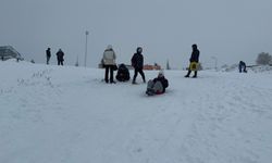 Uludağ'da günübirlikçilerden zirveye akın!