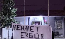 1969 Bilecikspor Kulübü Başkanı Mehmet Ergün'ün iş yerinin duvarına 'Yönetim İstifa' yazısı astılar