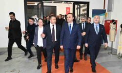 Bakan Kacır, DTO’nun Teknik Tekstil Merkezini inceledi