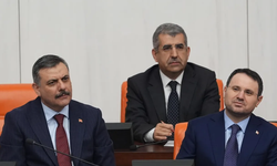 İçişleri Bakanı Mustafa Çiftçi, camide Kur'an-ı Kerim okudu