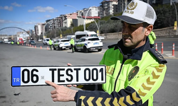 APP plaka yasağı piyasayı altüst etti! Yasak sanılan aksesuarın satışları durdu