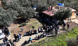 Bursa Mudanya'da bayram arifesinde evlerine yıkım ekibi gelince belediye başkanına beddua yağdırdı