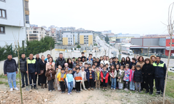 Nilüfer’de minikler doğa için fidan dikti