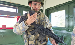 Telefondan annesiyle bayramlaşan Mehmetçik’in duygu dolu anları