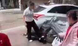 Akran zorbalığı kan dondurdu! Kafasına ayağıyla bastı